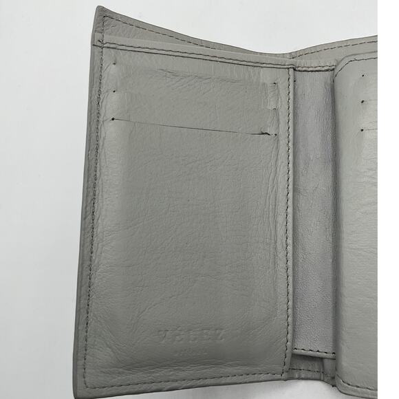 Velez Women's Tri-Fold Leather Wallet, Cracked Silver - Picture 5 of 11